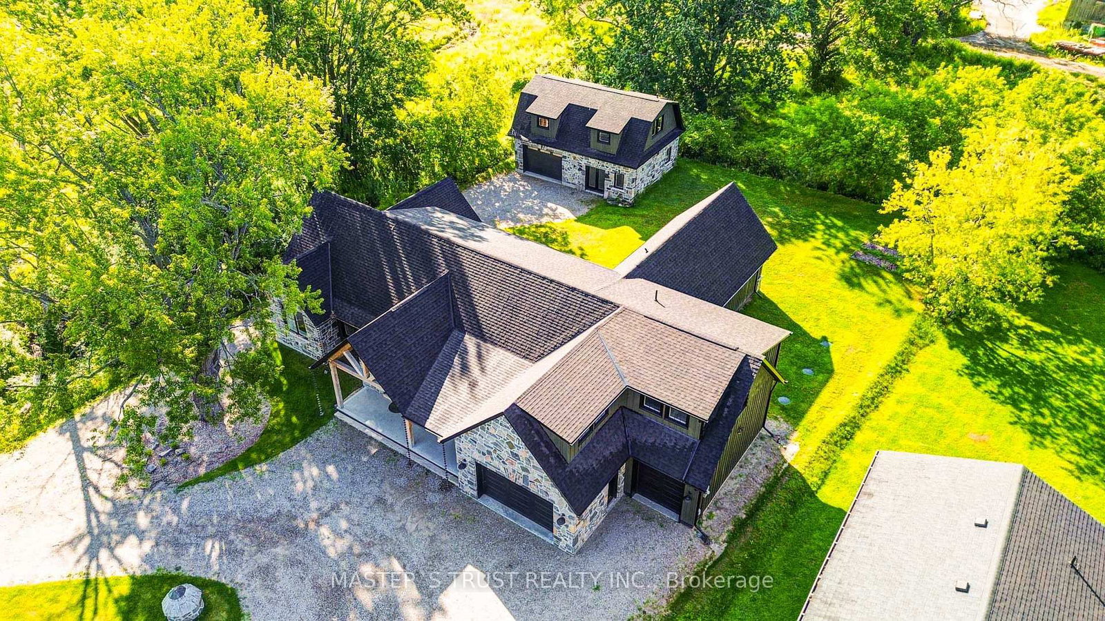 1109 2nd Line • Innisfil, ON photo 44
