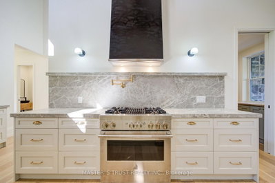1109 2nd Line • Innisfil, ON photo 6