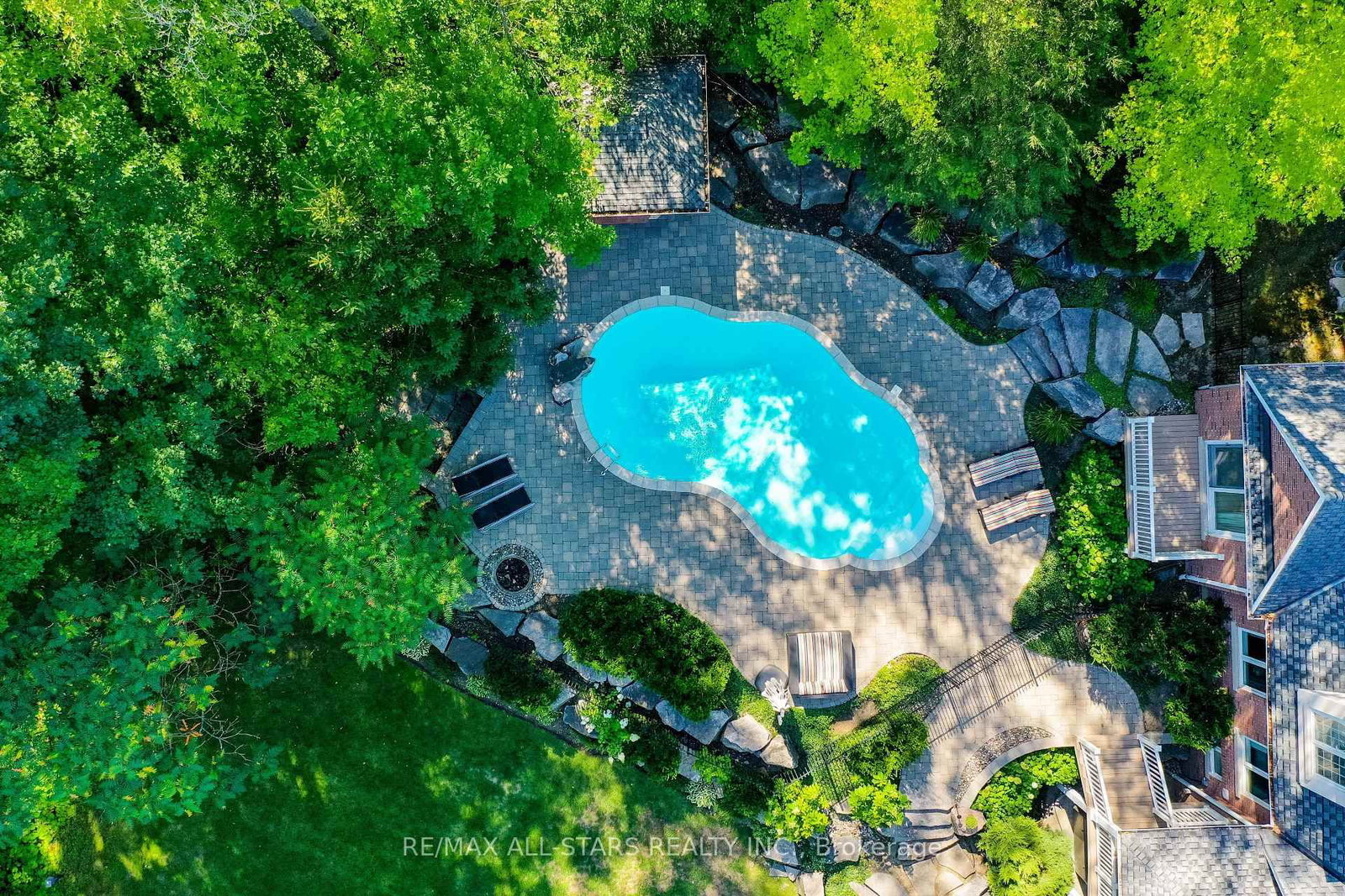 3 Bridgewater Drive • Richmond Hill, ON photo 50