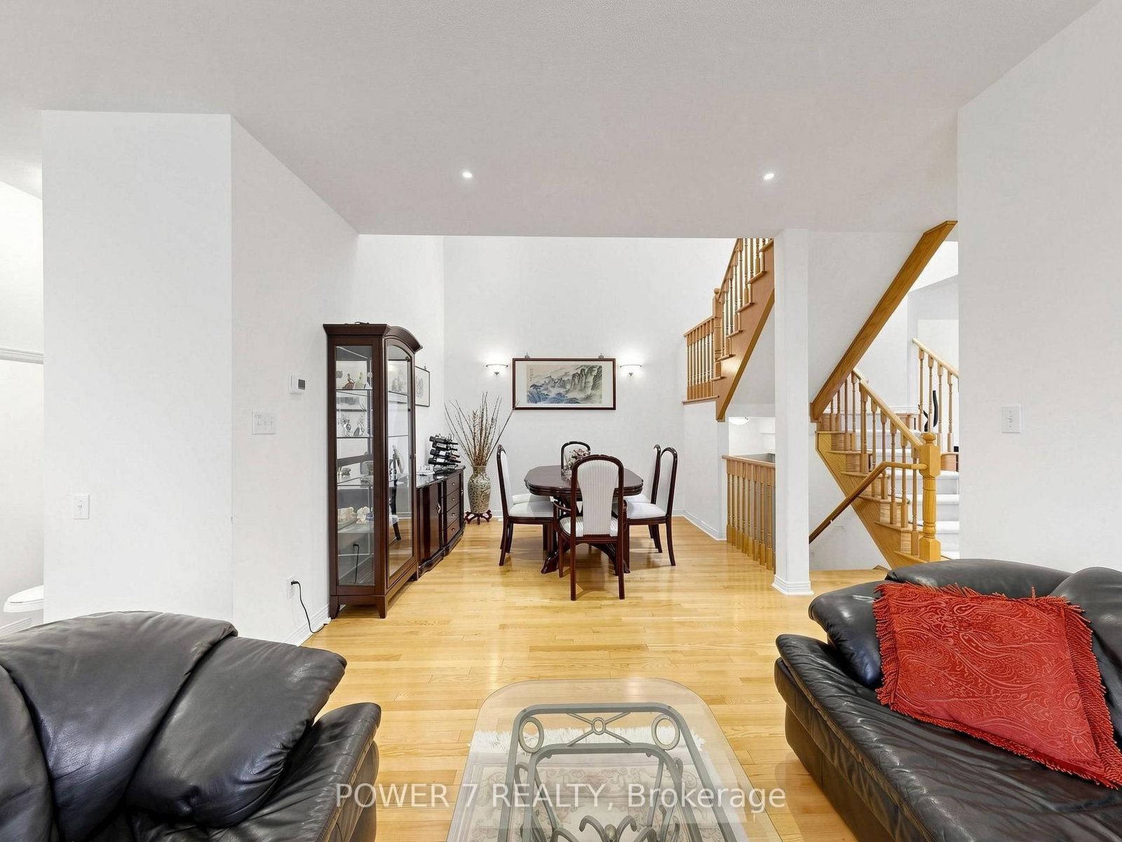 16 Barkwood Hollow • Markham, ON photo 8