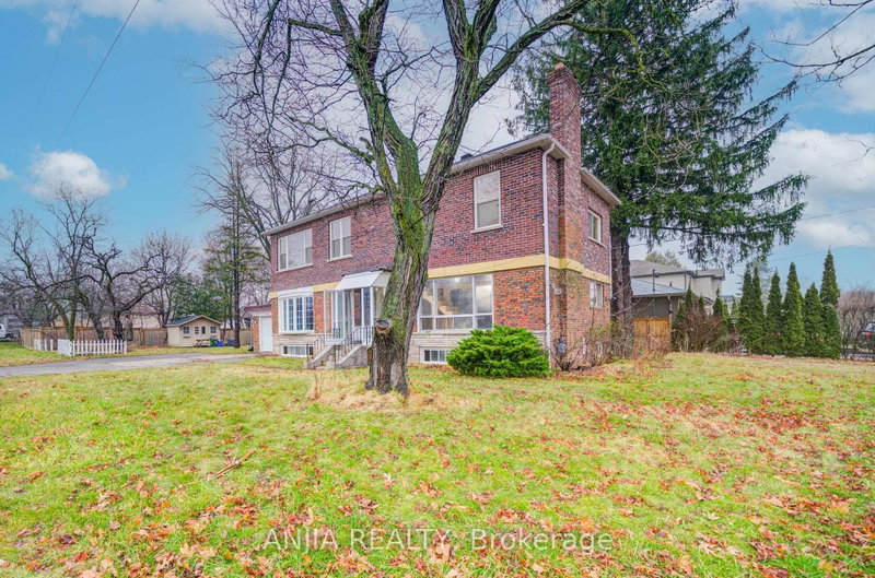 27 Jonquil Crescent