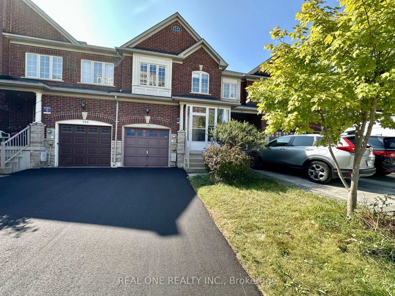 104 Revelstoke Crescent