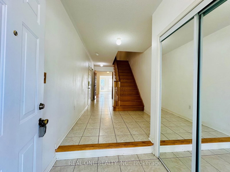 104 Revelstoke Crescent