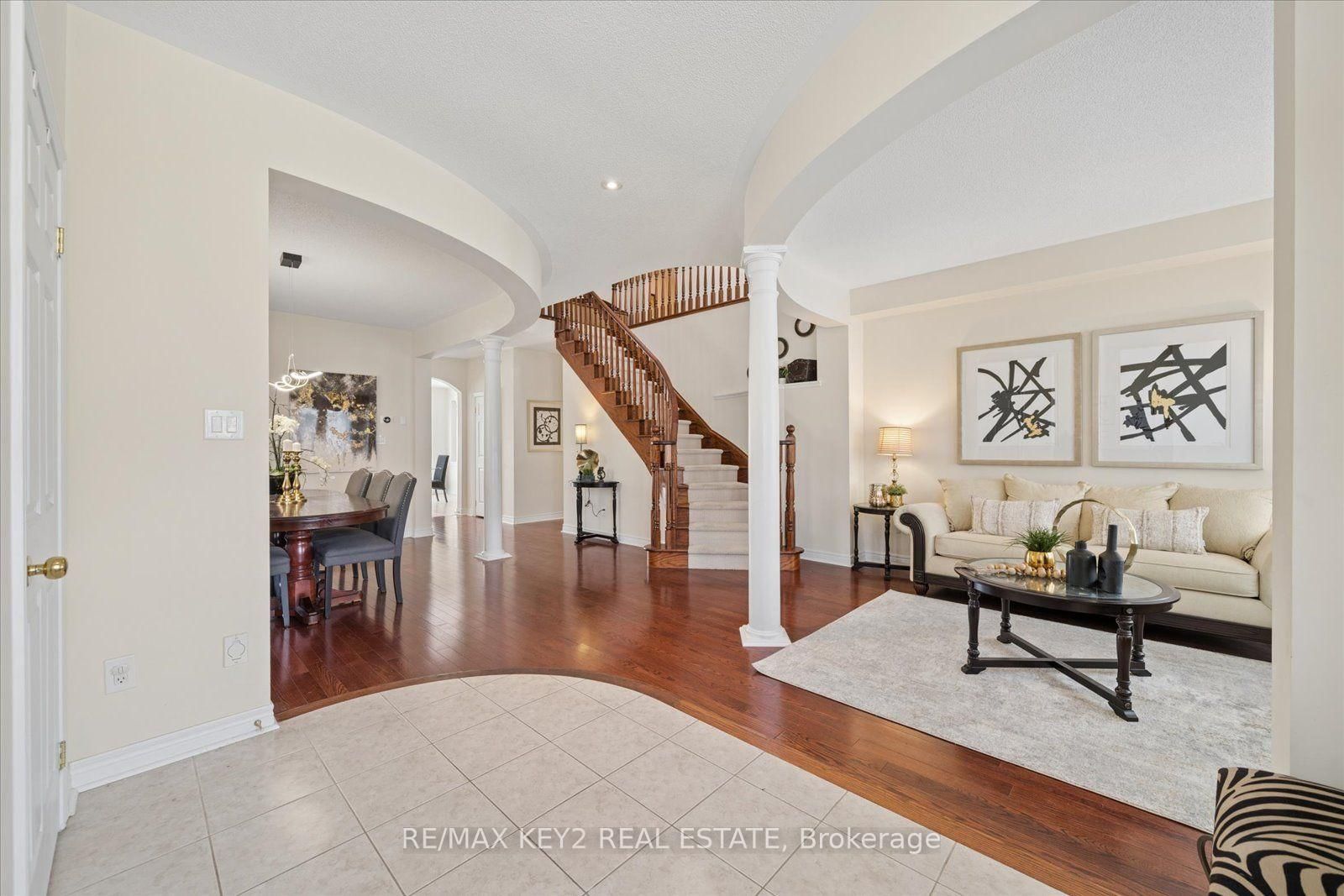 110 Walter Scott Crescent • Markham, ON photo 4