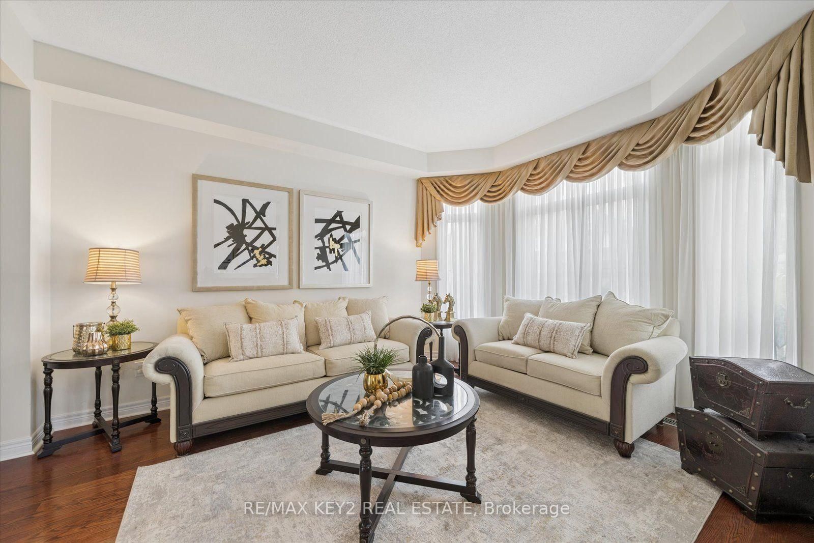 110 Walter Scott Crescent • Markham, ON photo 6