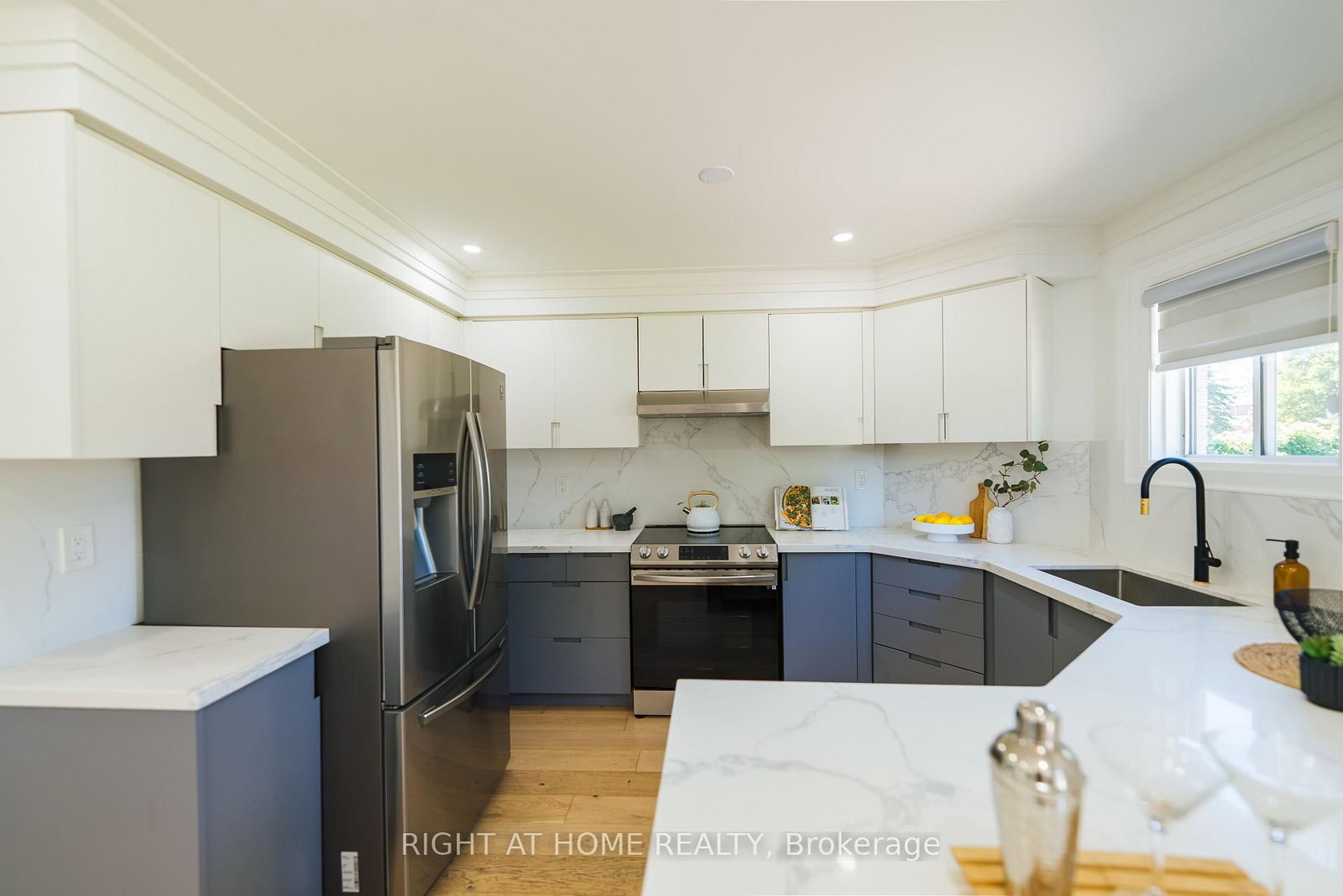 2266 Taylorwoods Blvd, Innisfil, view 10