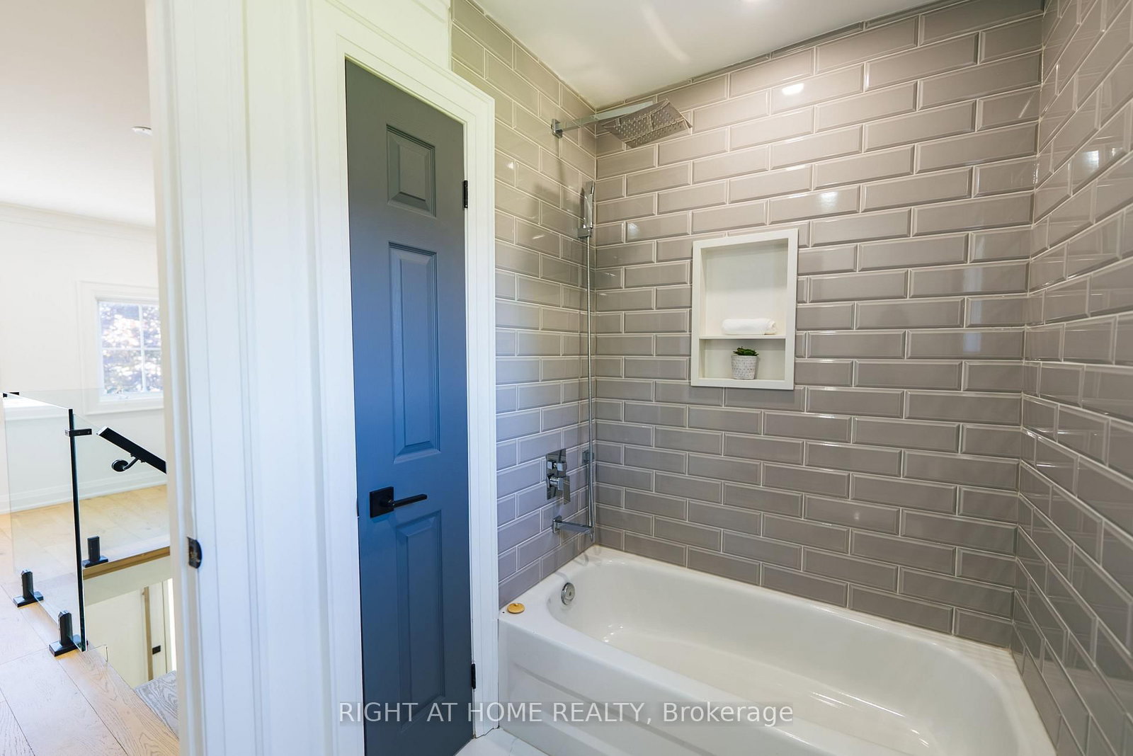 2266 Taylorwoods Blvd, Innisfil, view 19