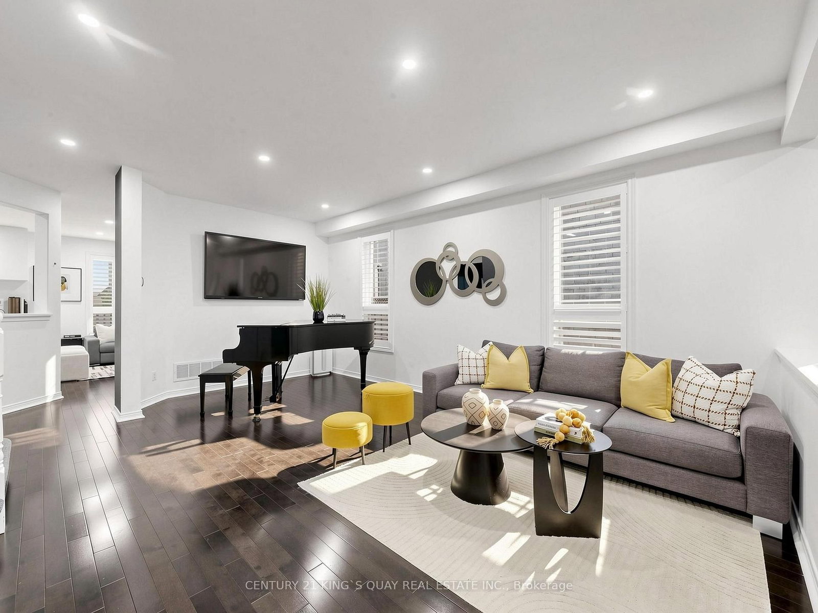 48 Oxfordshire Street • Markham, ON photo 6