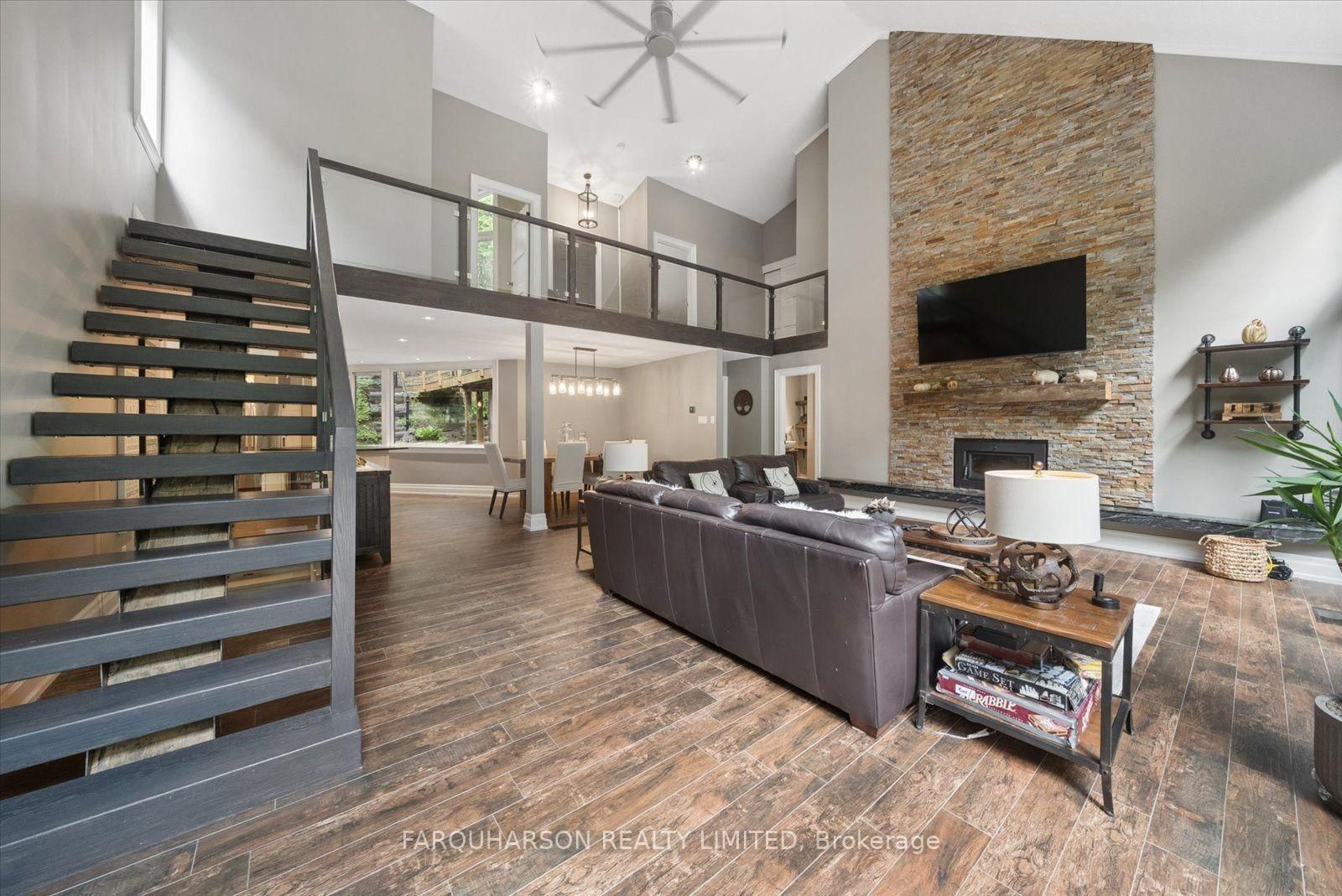 16699 Ninth Line • Whitchurch-Stouffville, ON photo 3