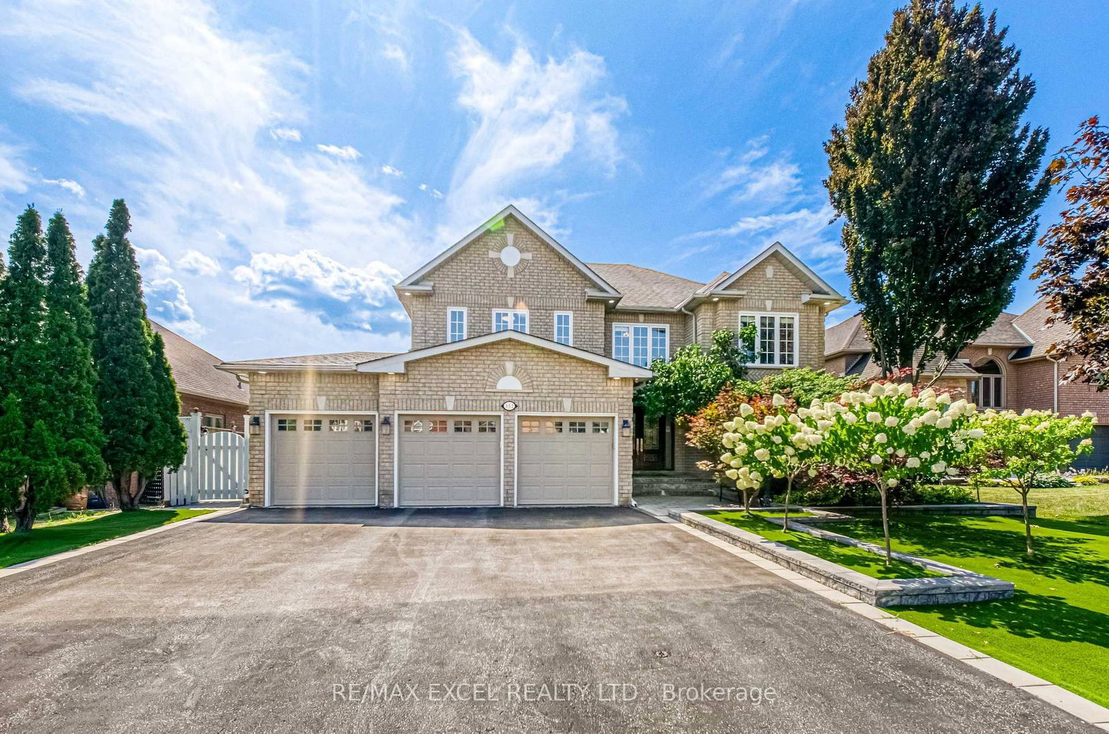 352 Crofters Road • Vaughan, ON photo 1
