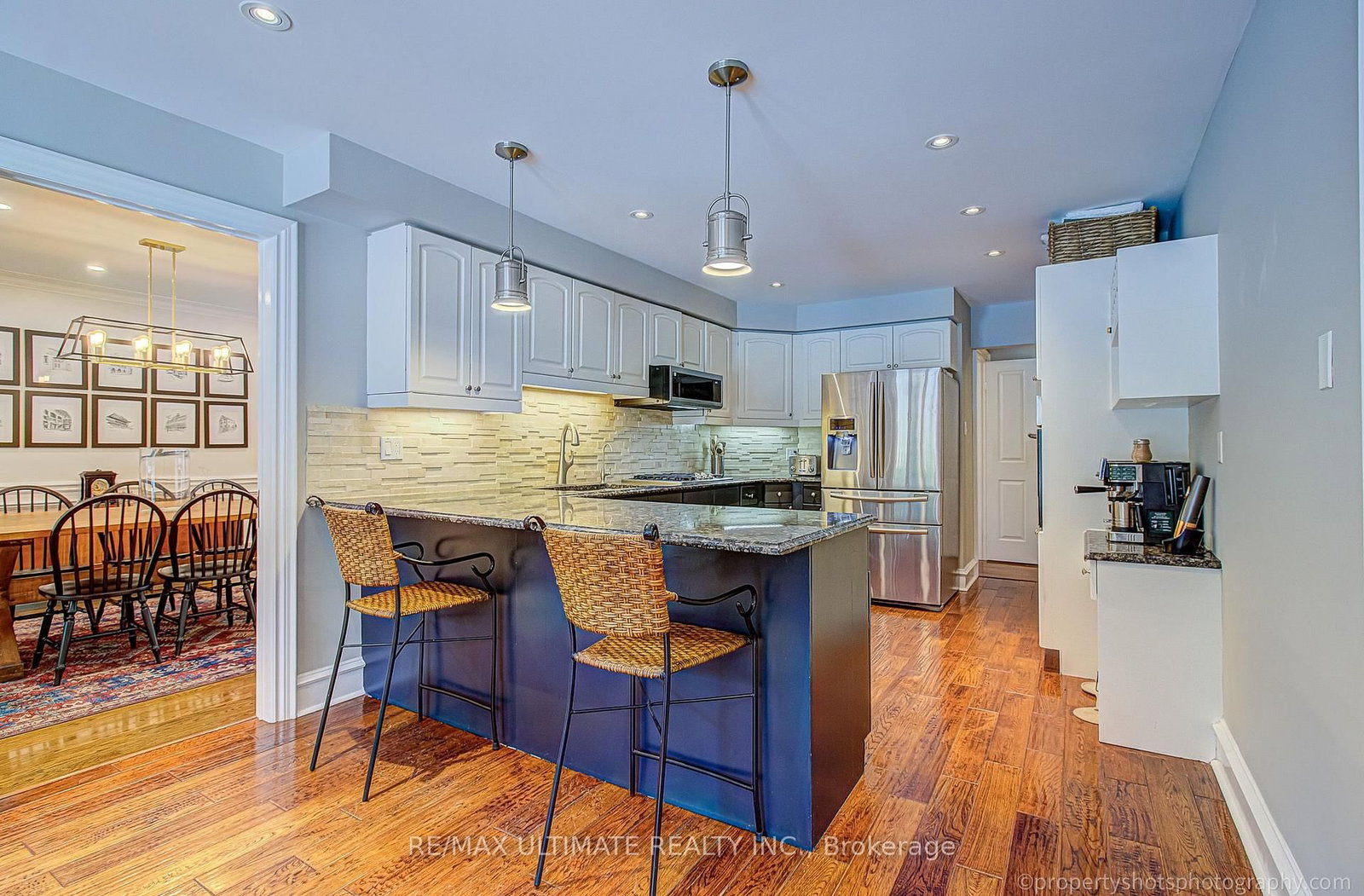 351 Fairway Gardens • Newmarket, ON photo 11