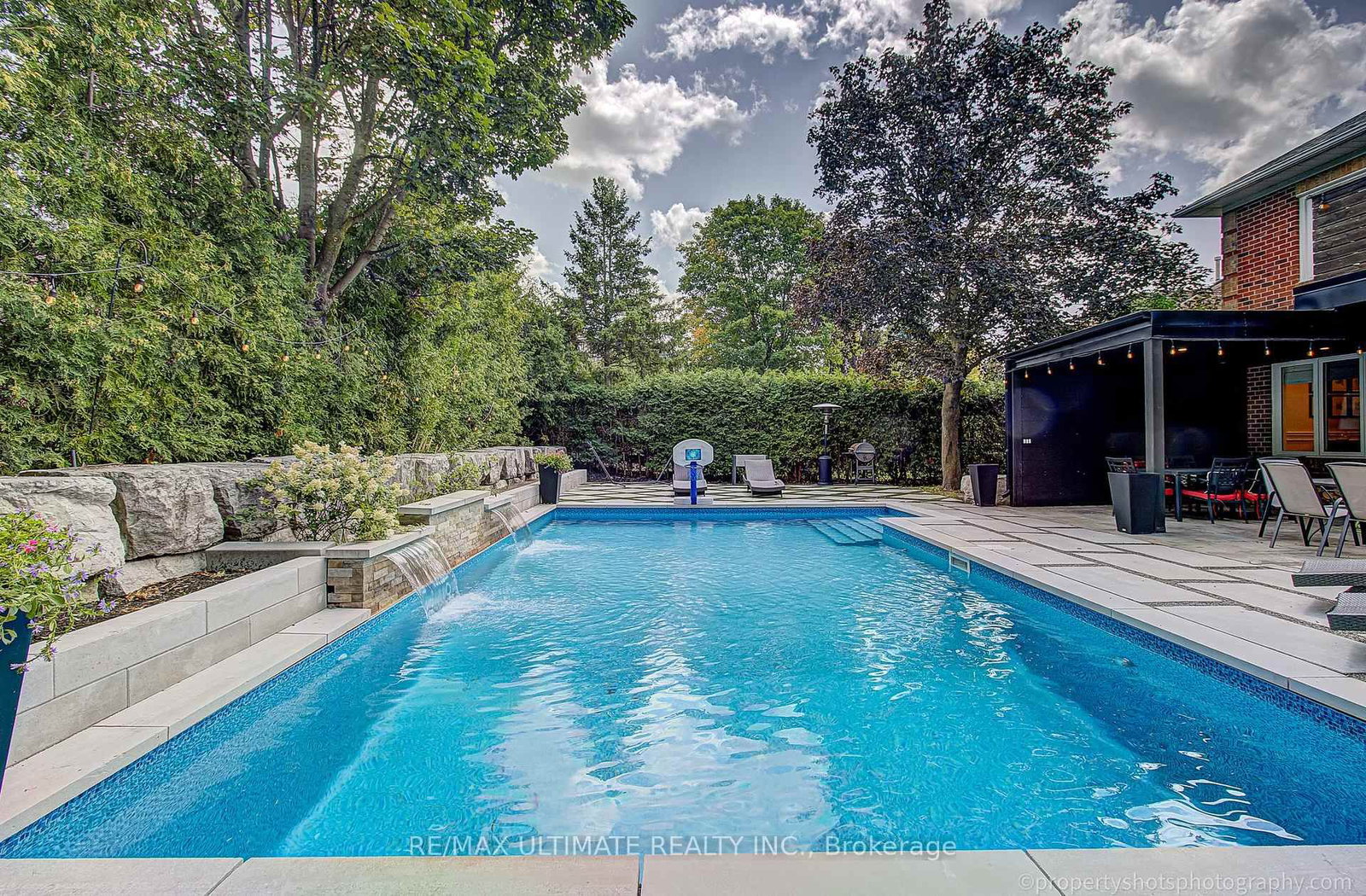 351 Fairway Gardens • Newmarket, ON photo 22