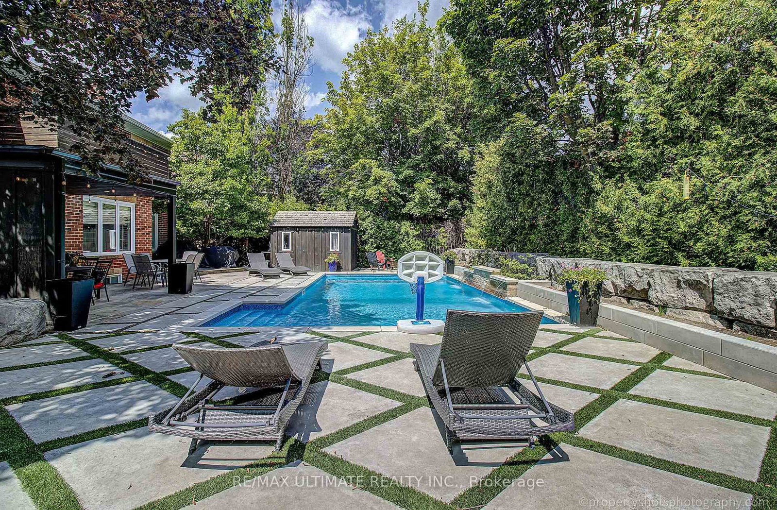 351 Fairway Gardens • Newmarket, ON photo 24