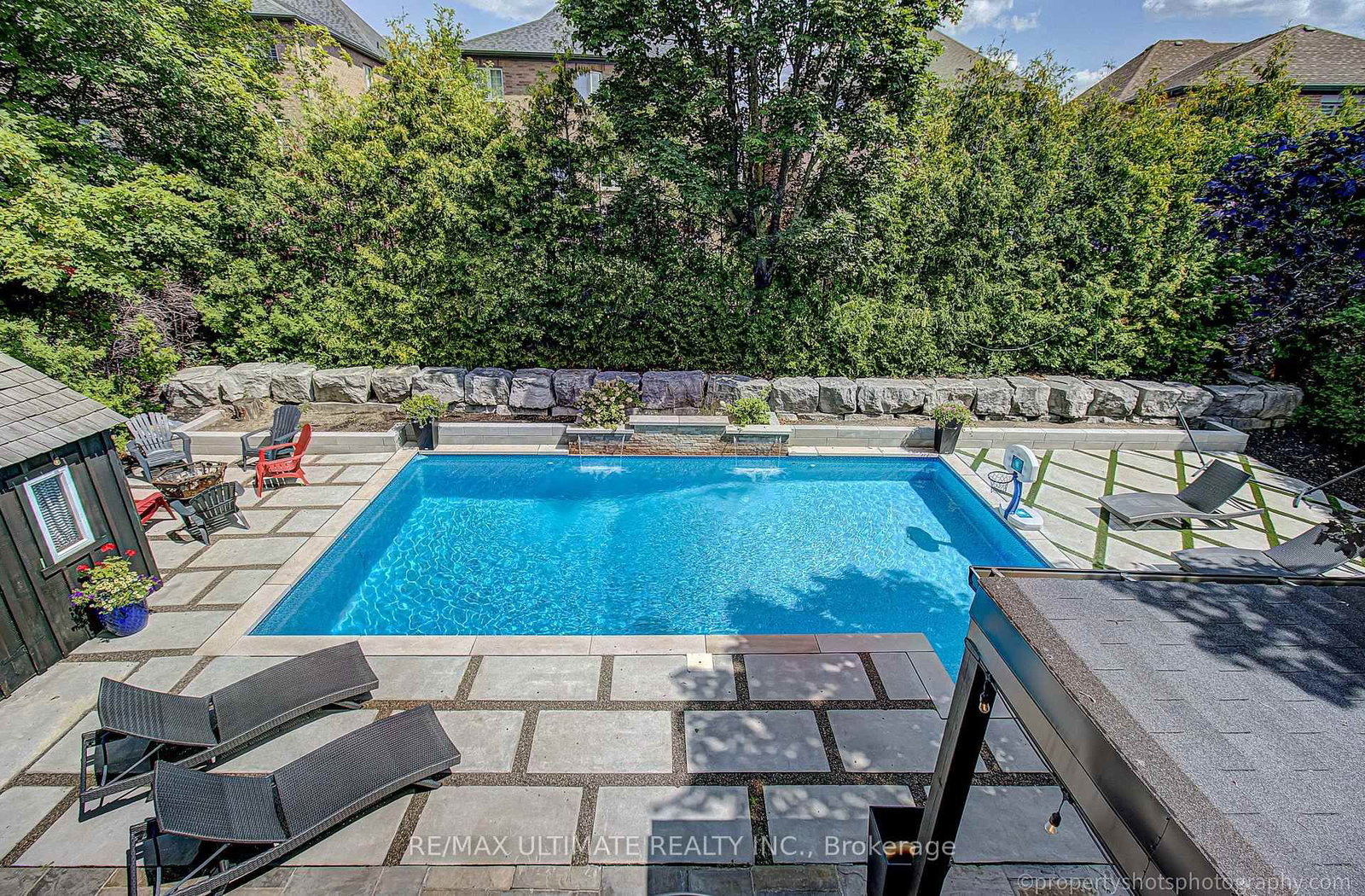 351 Fairway Gardens • Newmarket, ON photo 36