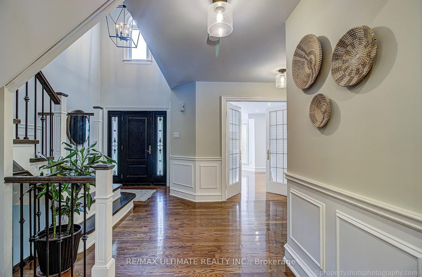351 Fairway Gardens • Newmarket, ON photo 6
