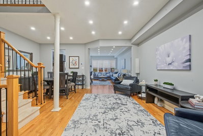 15 Clarinet Lane • Whitchurch-Stouffville, ON photo 5