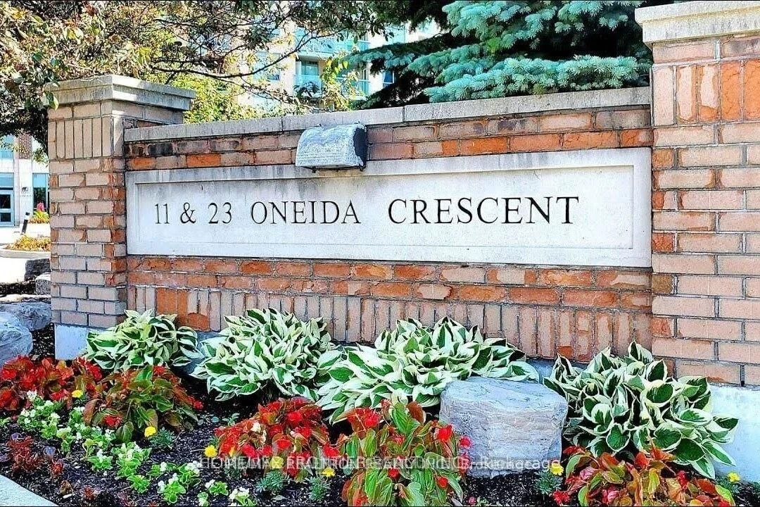23 Oneida Crescent • #PH13 • Richmond Hill, ON photo 2