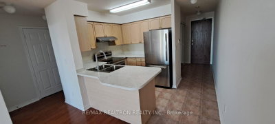 23 Oneida Crescent • #PH13 • Richmond Hill, ON photo 8
