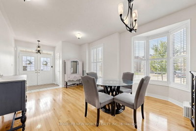 2 Lucida Court • Whitchurch-Stouffville, ON photo 4