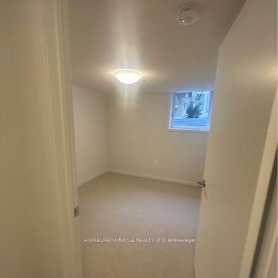 39 Honeycrisp Crescent • #81 • Vaughan, ON photo 6