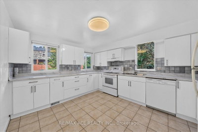 65 Cricklewood Crescent • Markham, ON photo 8