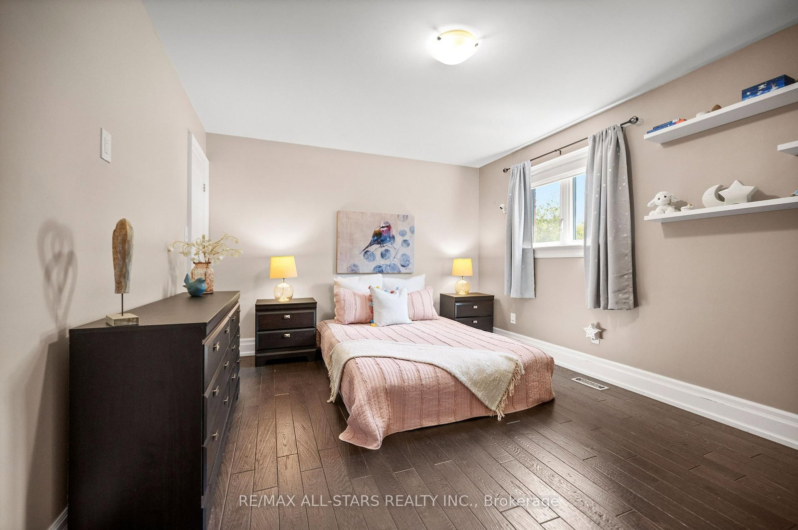 139 Rhodes Circle • Newmarket, ON photo 29
