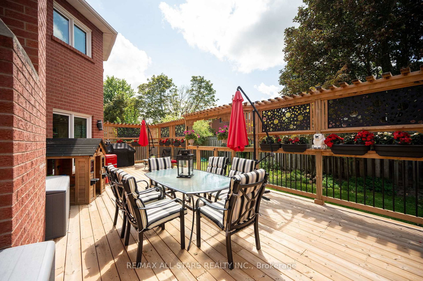 139 Rhodes Circle • Newmarket, ON photo 39