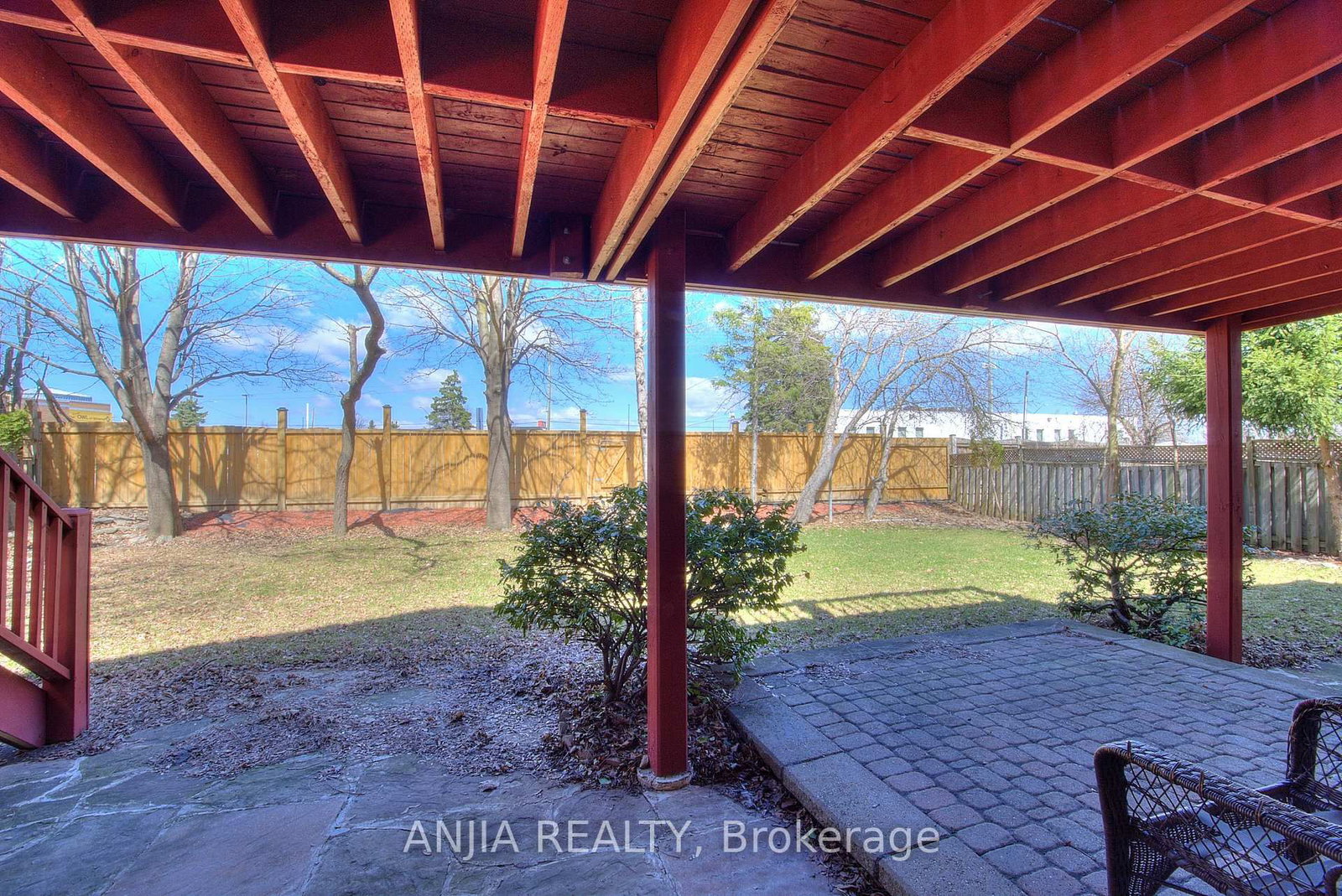 22 Chiltern Hill • Richmond Hill, ON photo 25