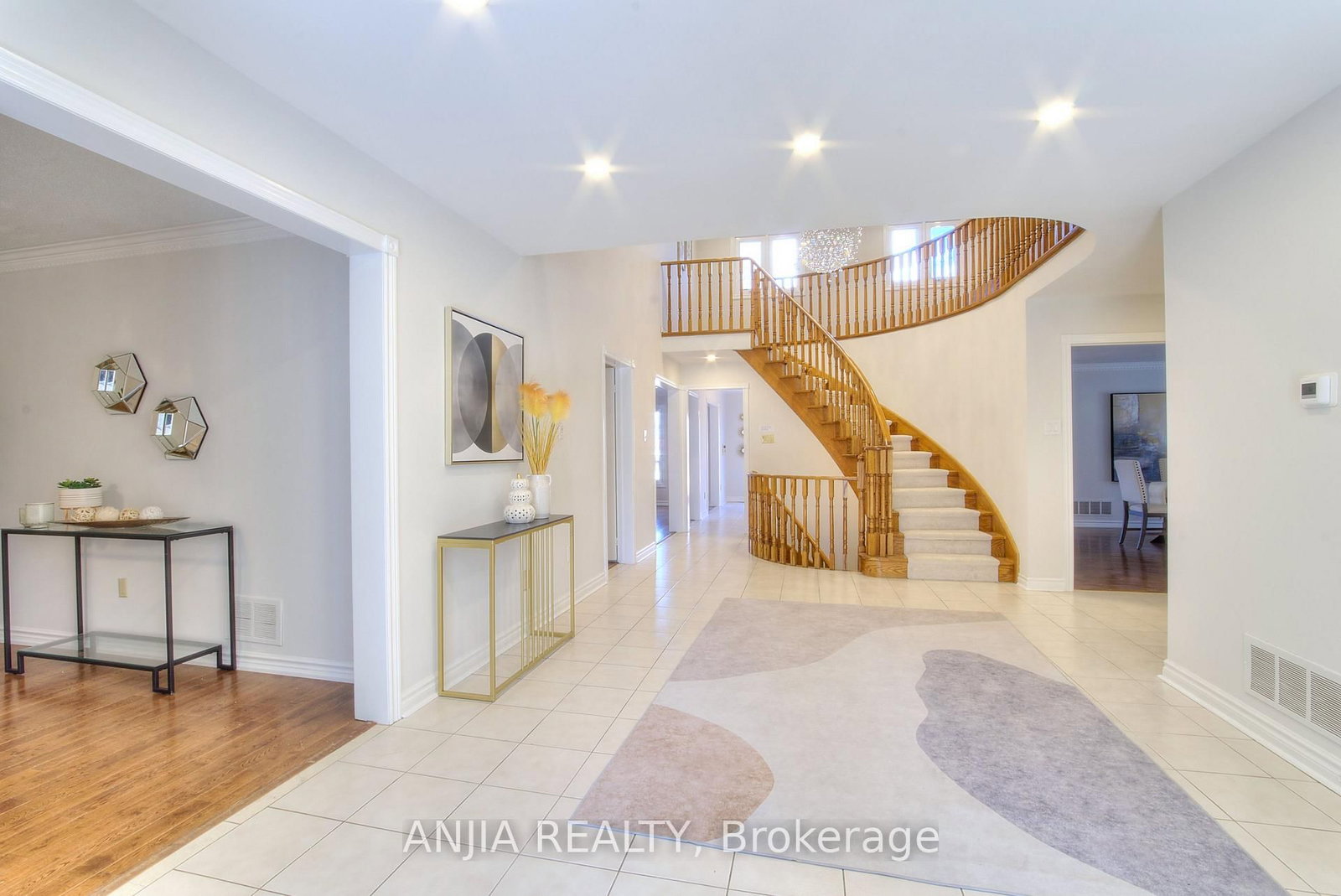 22 Chiltern Hill • Richmond Hill, ON photo 26
