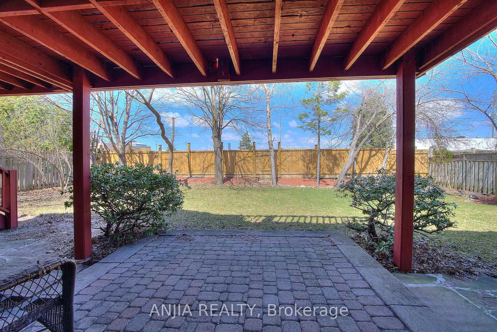 22 Chiltern Hill • Richmond Hill, ON photo 30