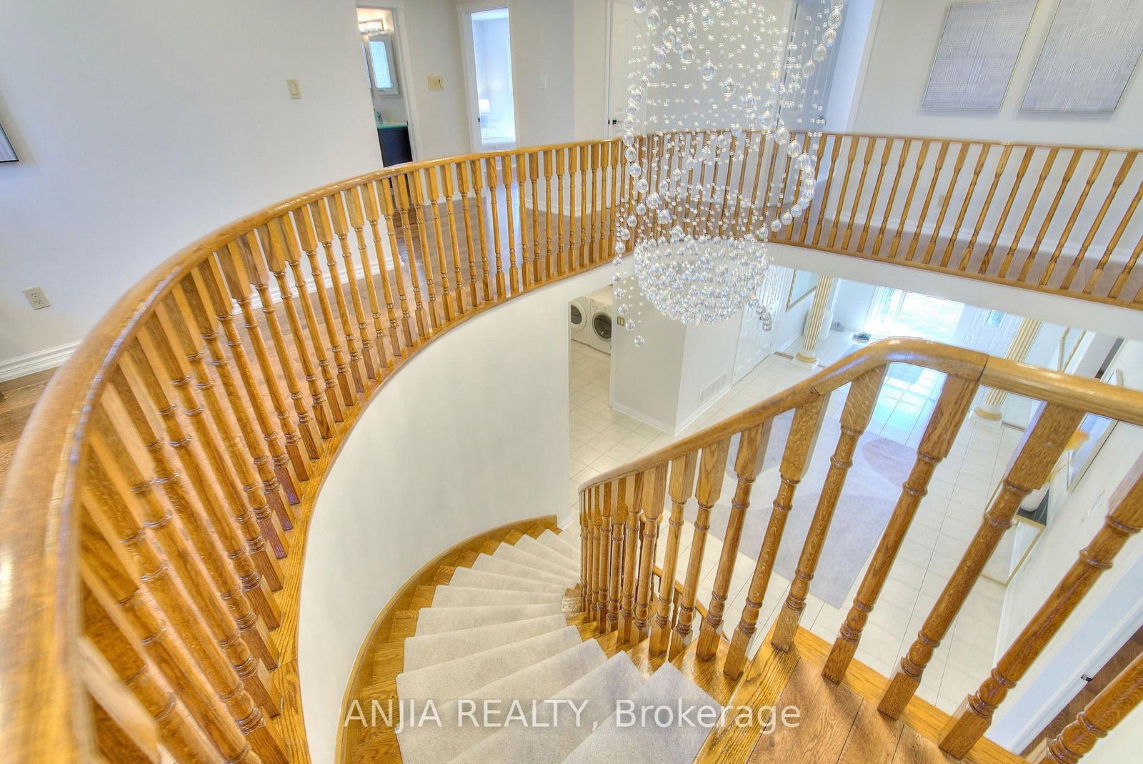 22 Chiltern Hill • Richmond Hill, ON photo 31