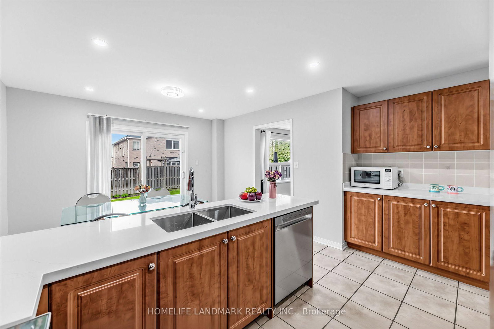 86 Laurier Avenue • Richmond Hill, ON photo 11