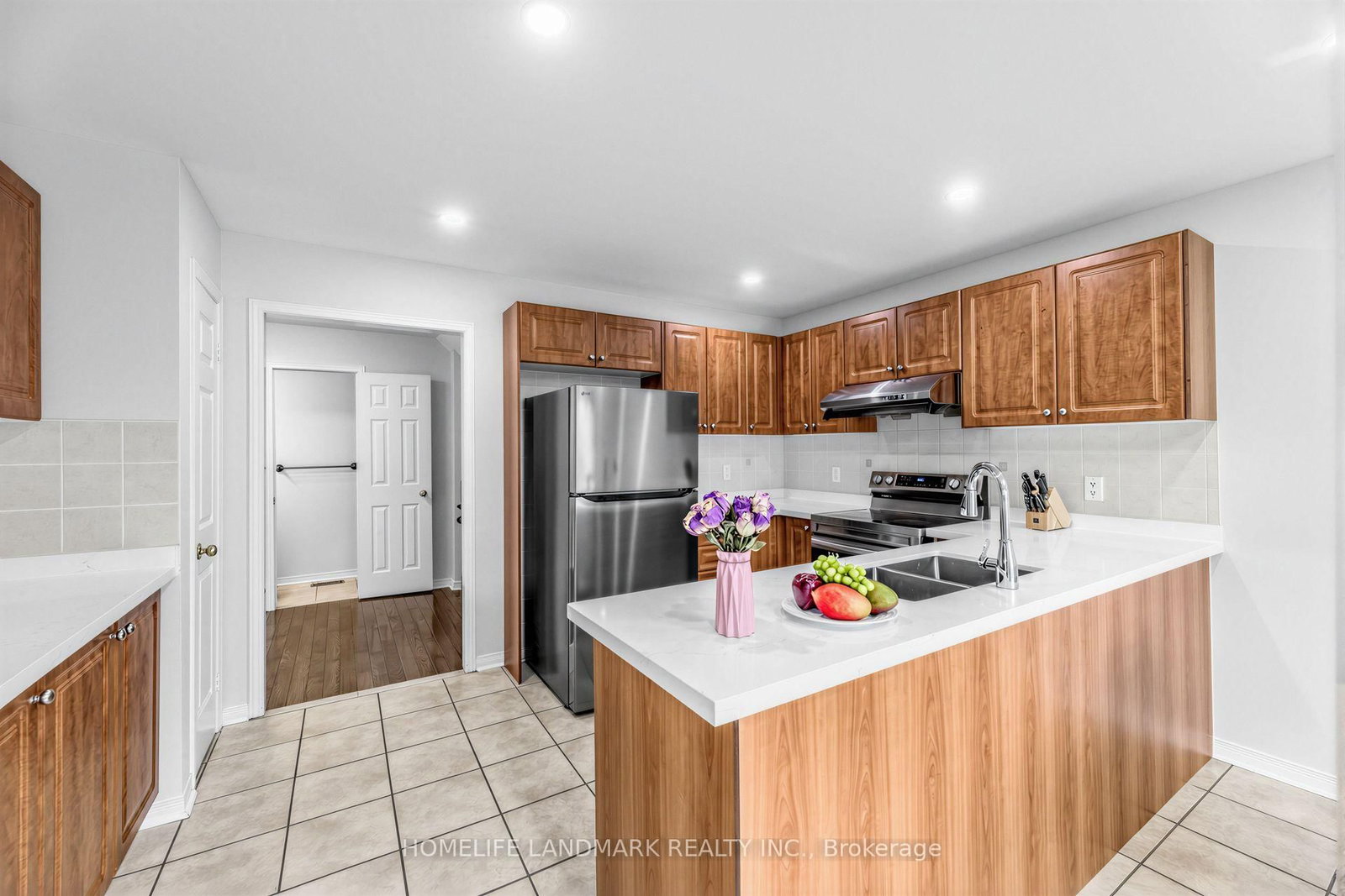 86 Laurier Avenue • Richmond Hill, ON photo 12