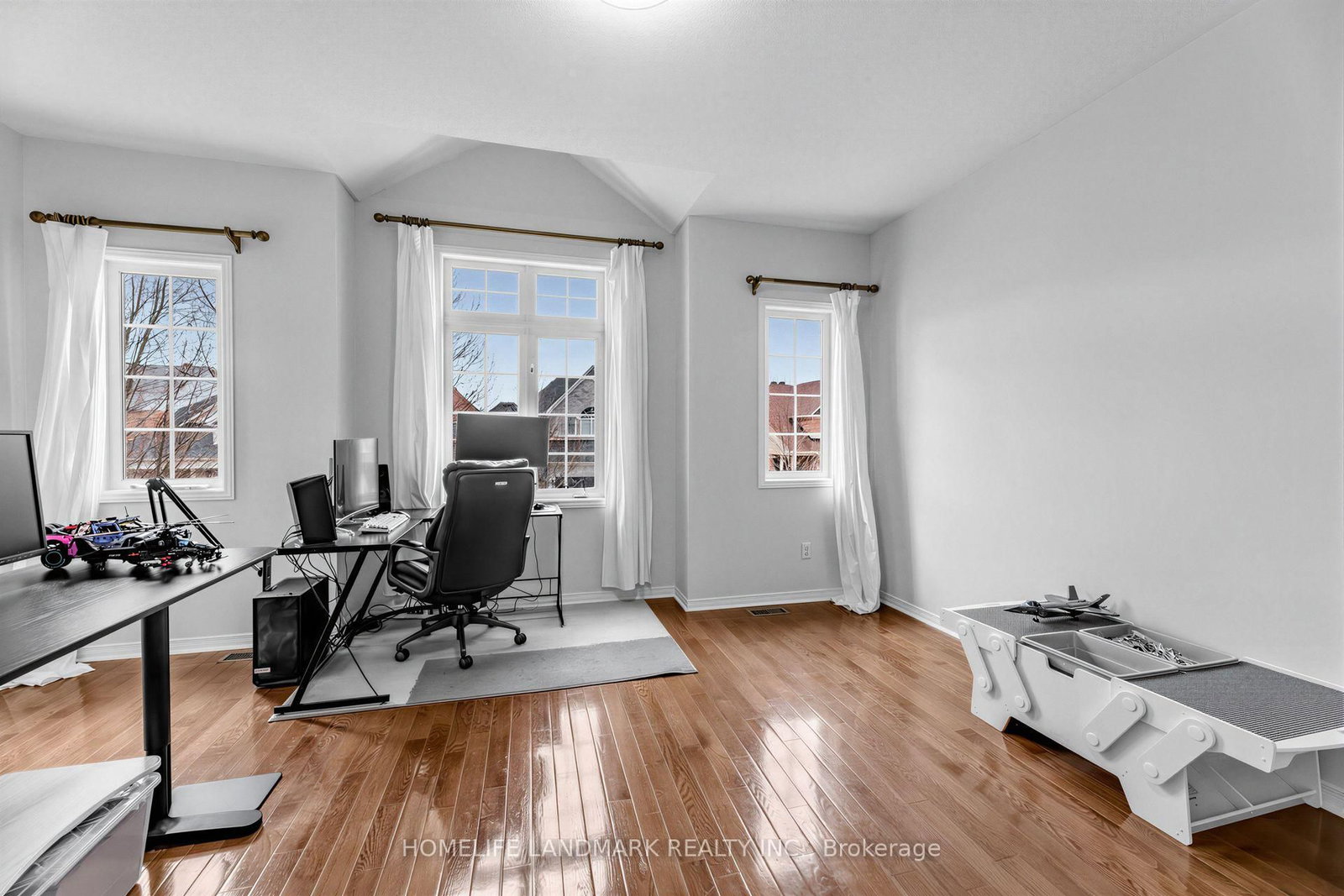 86 Laurier Avenue • Richmond Hill, ON photo 18