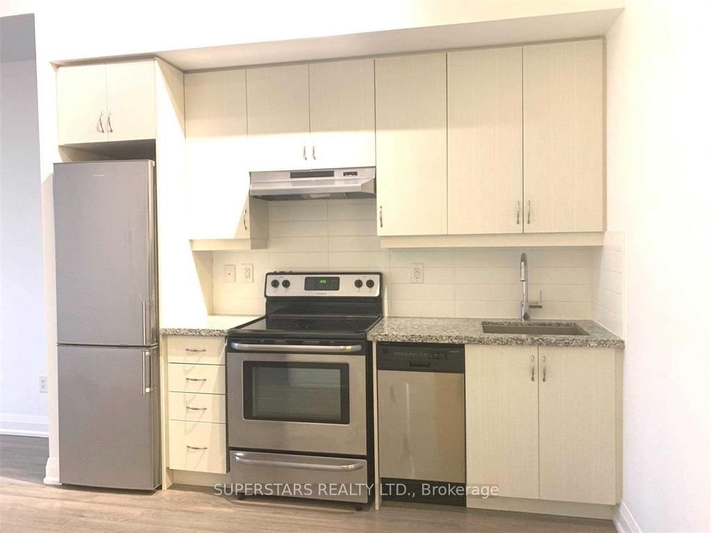 223 - 8763 Bayview Avenue 5