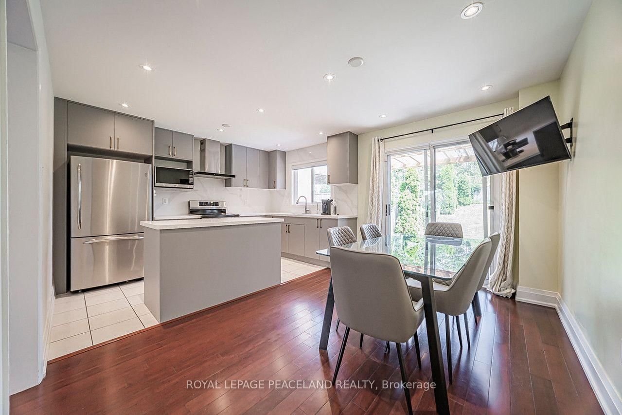 110 Foxfield Crescent • Vaughan, ON photo 12