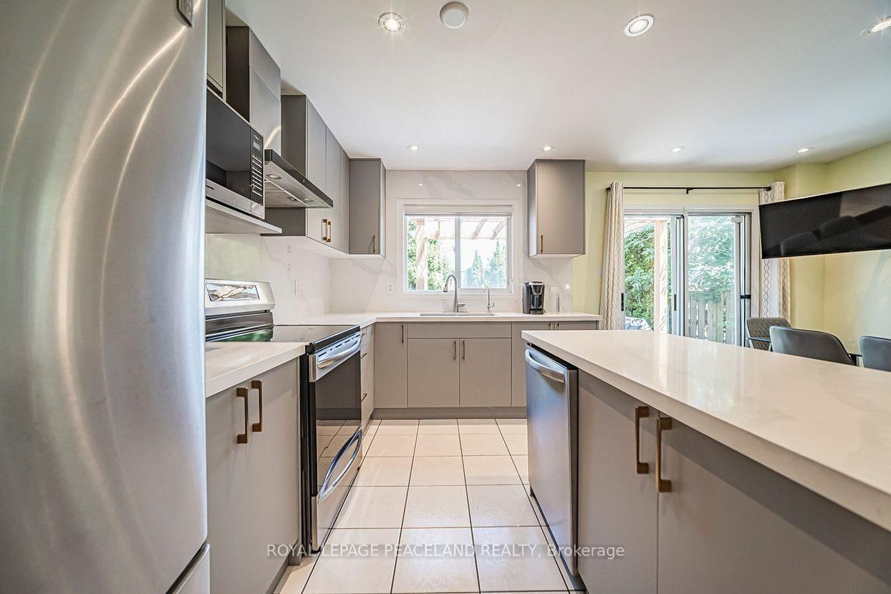 110 Foxfield Crescent • Vaughan, ON photo 18