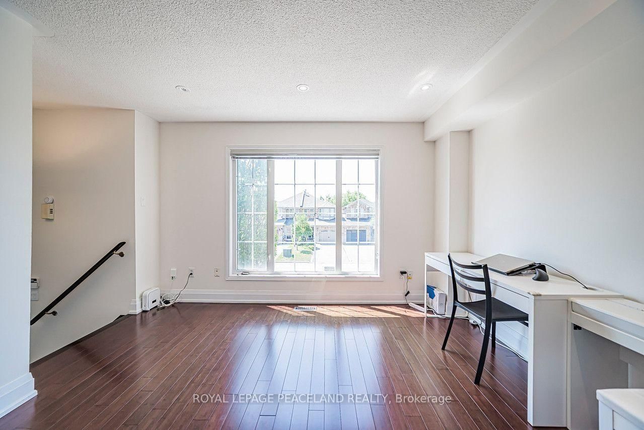 110 Foxfield Crescent • Vaughan, ON photo 7