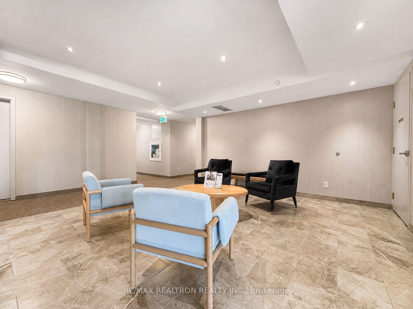 1709 Bur Oak Avenue • #509 • Markham, ON photo 6