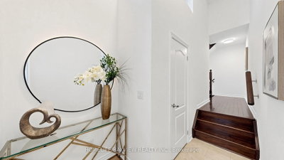 10981 Woodbine Avenue • Markham, ON photo 4