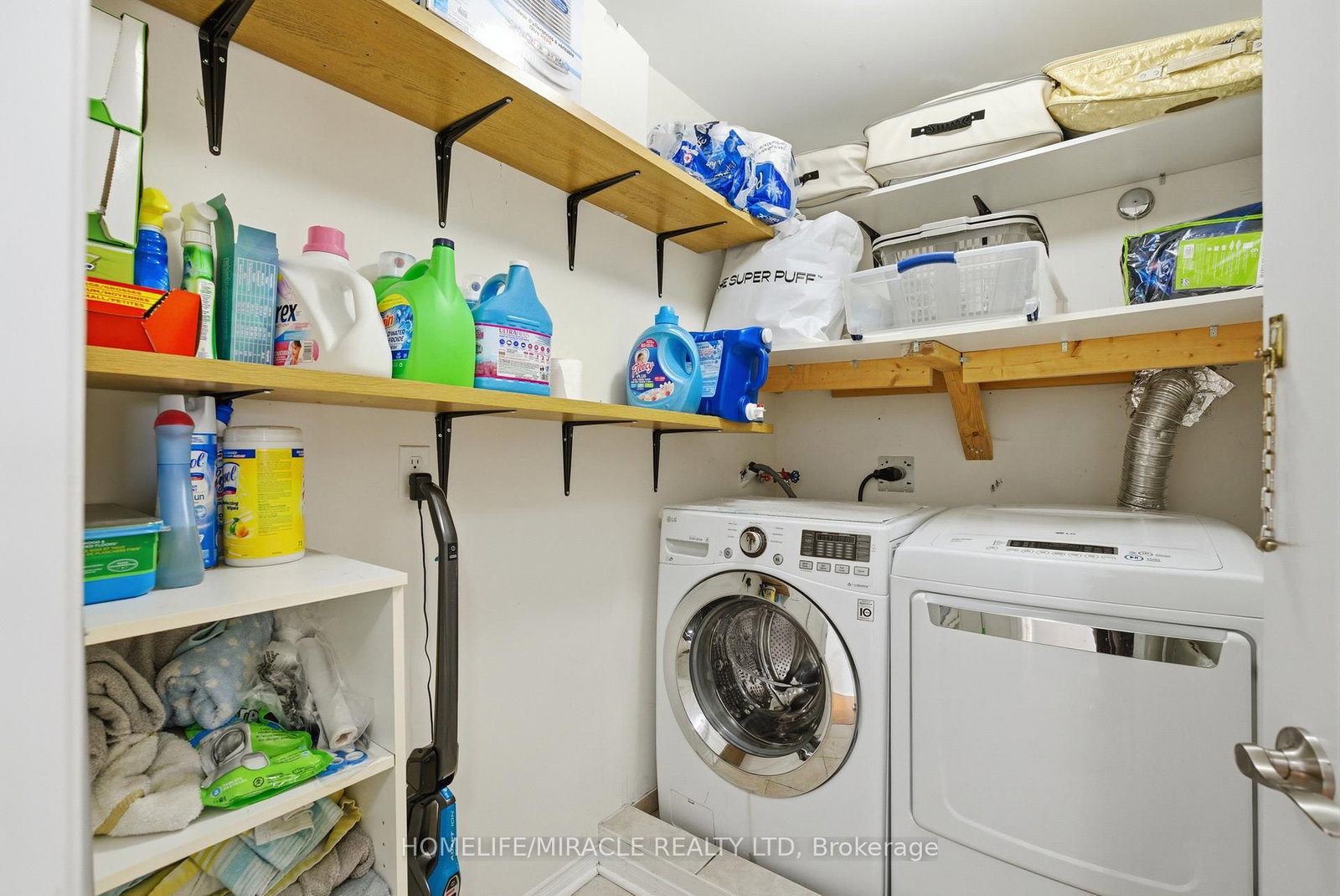 243 Venice Gate Drive • Vaughan, ON photo 32