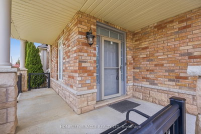 243 Venice Gate Drive • Vaughan, ON photo 4