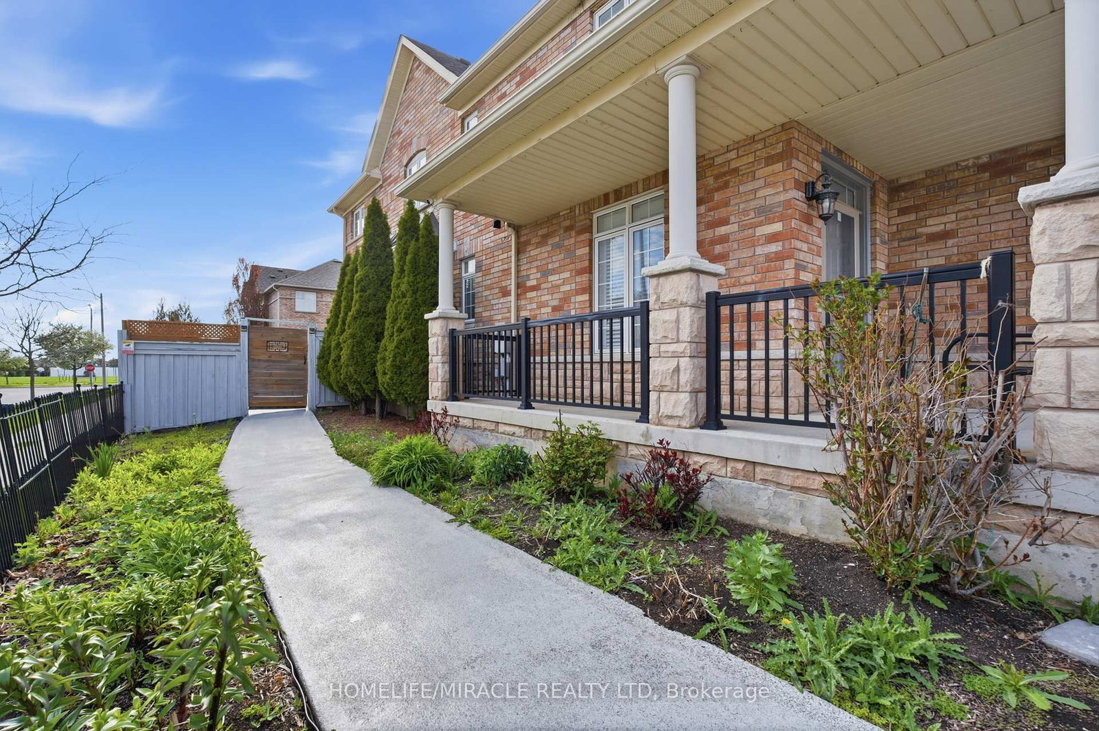 243 Venice Gate Drive • Vaughan, ON photo 40