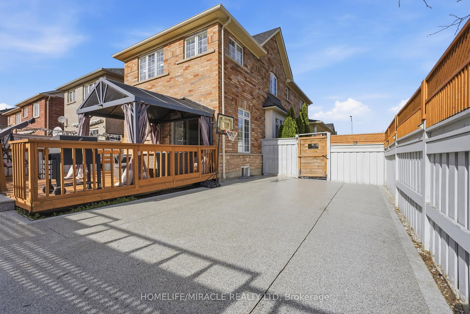 243 Venice Gate Drive • Vaughan, ON photo 44