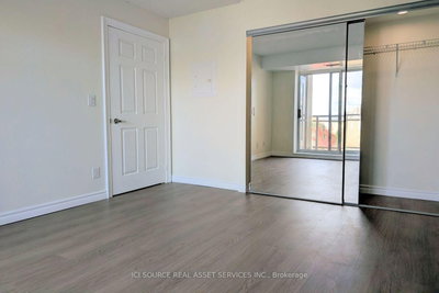 73 King William Crescent • #202 • Richmond Hill, ON photo 8