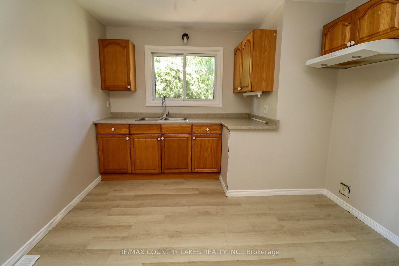 25035/7 Maple Beach Road • Brock, ON photo 28