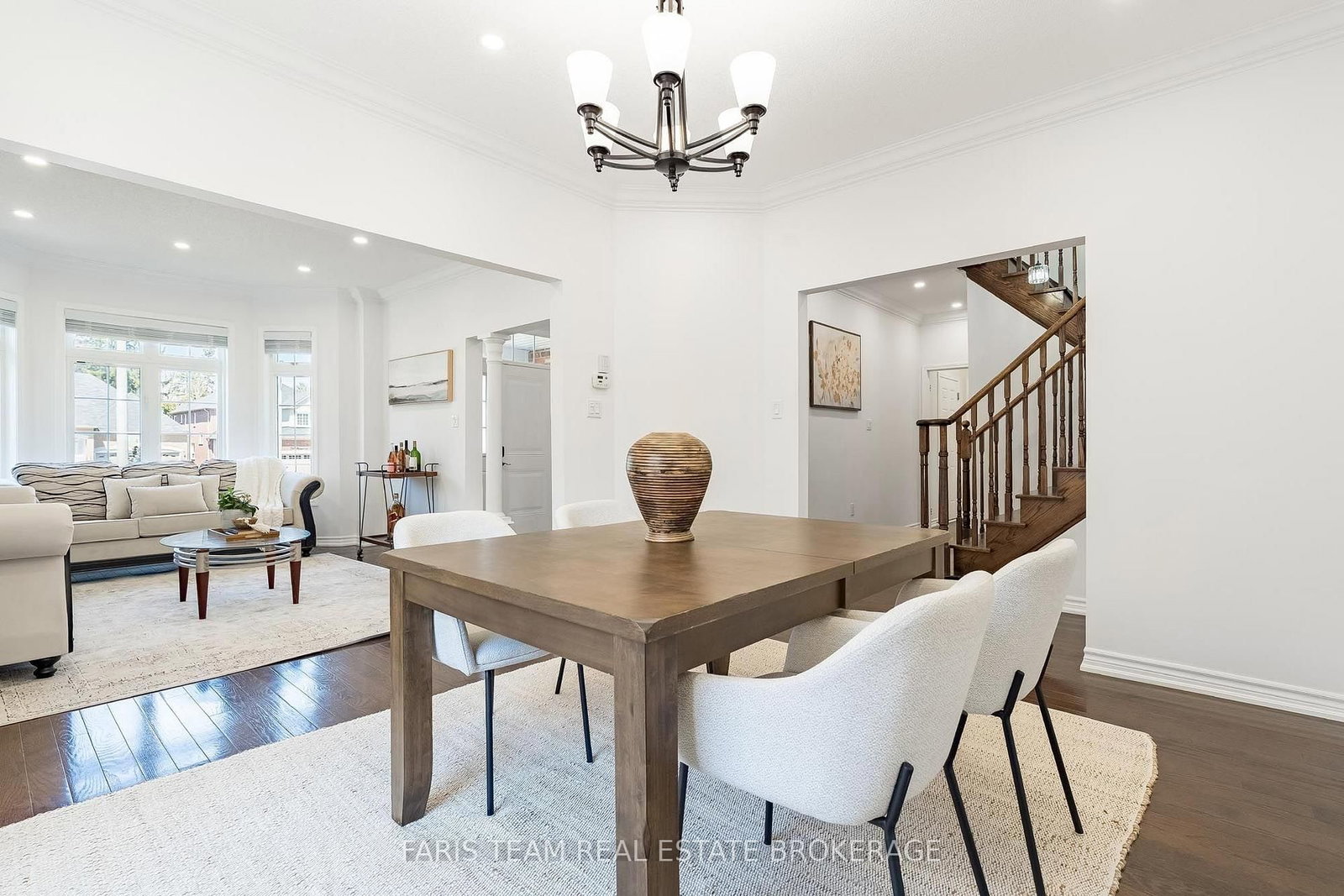 787 Freemont Court • Innisfil, ON photo 13