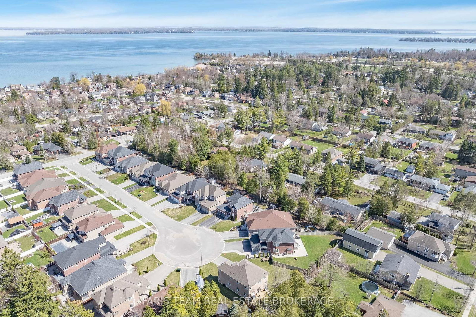 787 Freemont Court • Innisfil, ON photo 38