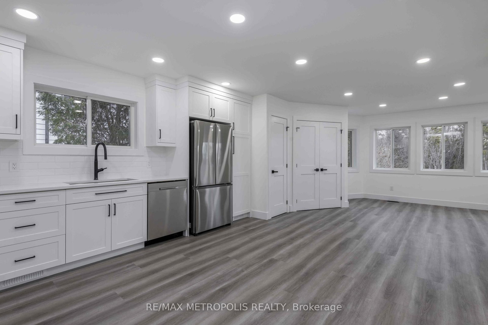 759 Innisfil Beach Rd, Innisfil, view 10