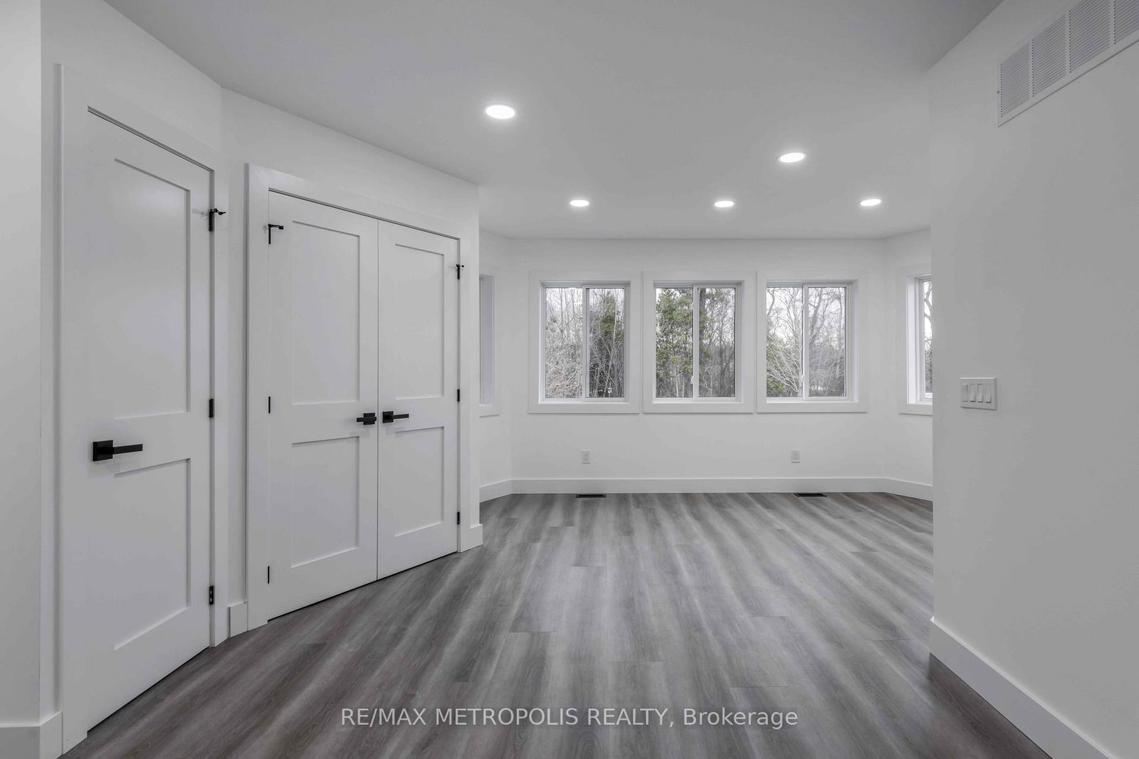 759 Innisfil Beach Rd, Innisfil, view 15